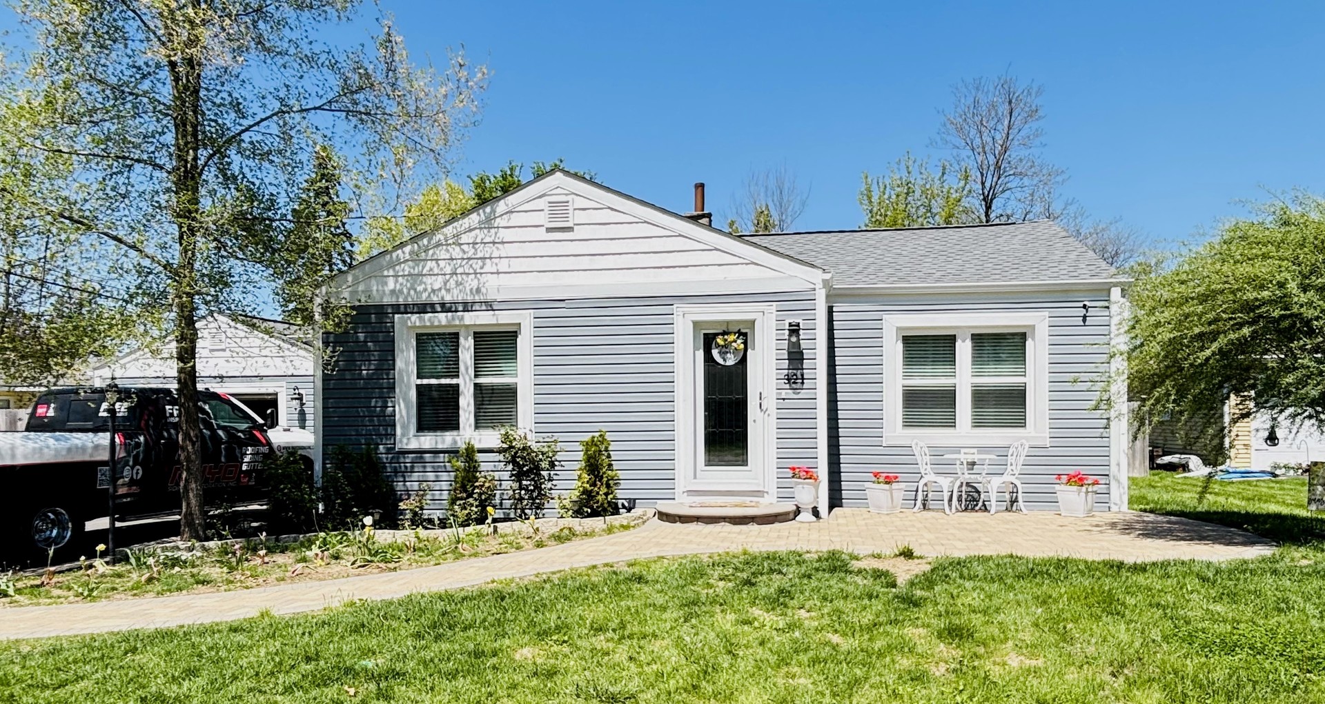 321 Lewis Avenue Property Photo 1