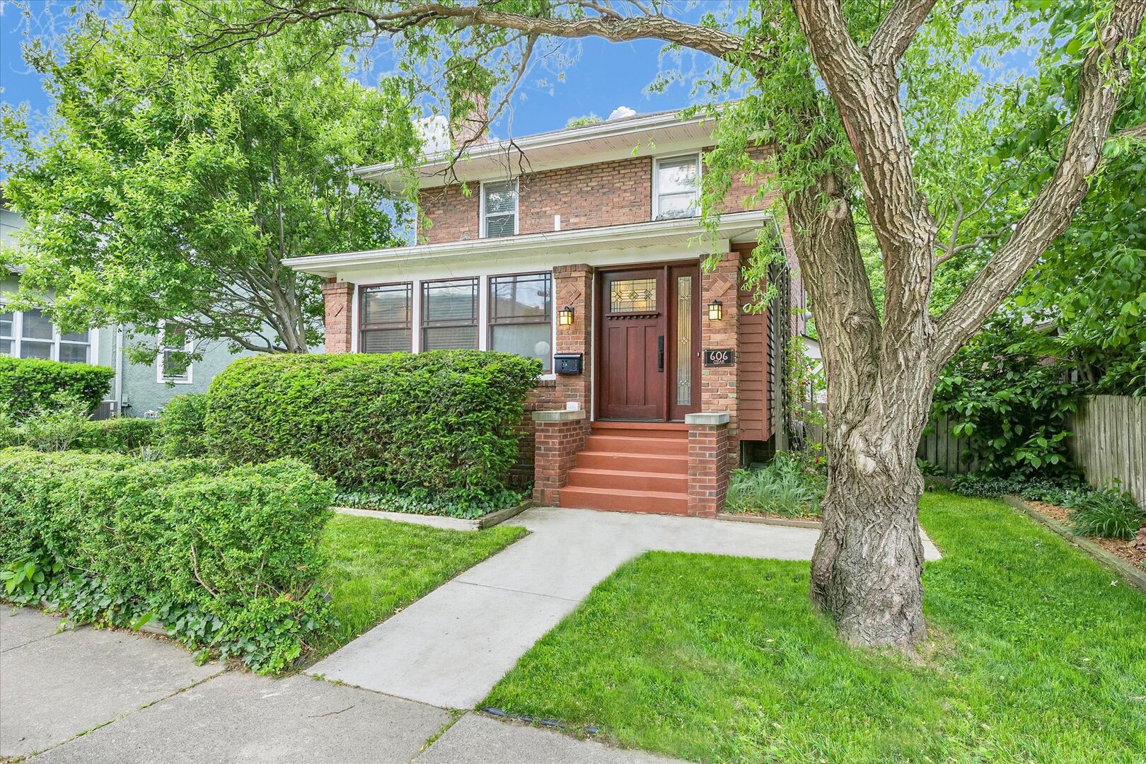 606 S Cedar Street Property Photo 1