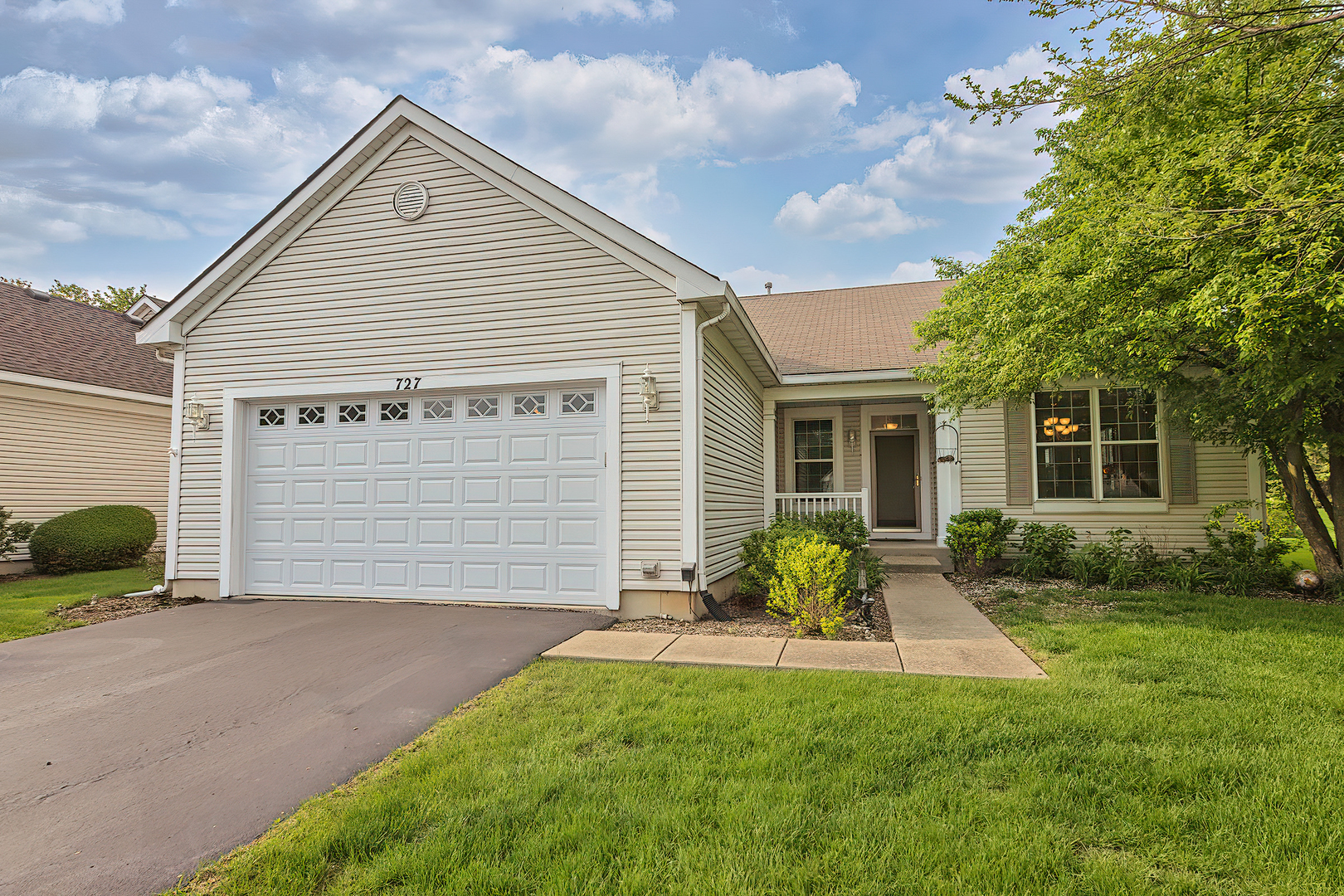 727 Pentwater Road Property Photo 1