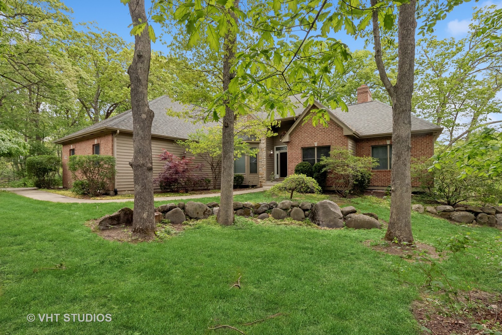 1302 Bradley Court