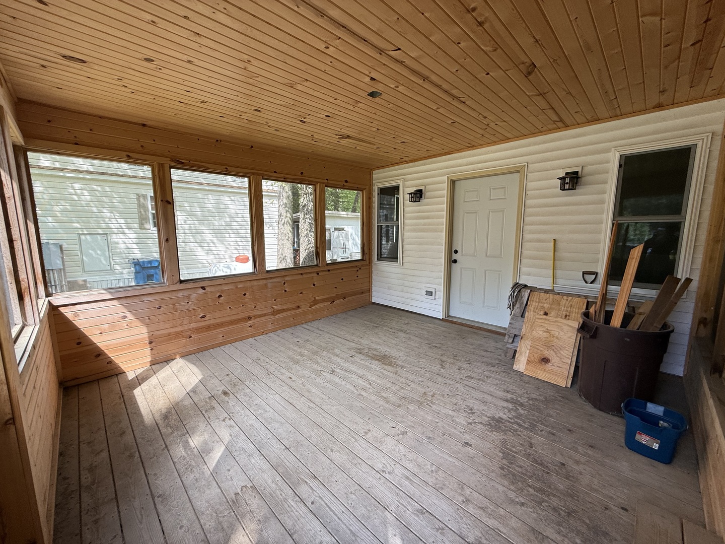 9-201 Woodhaven Lakes Property Photo 4