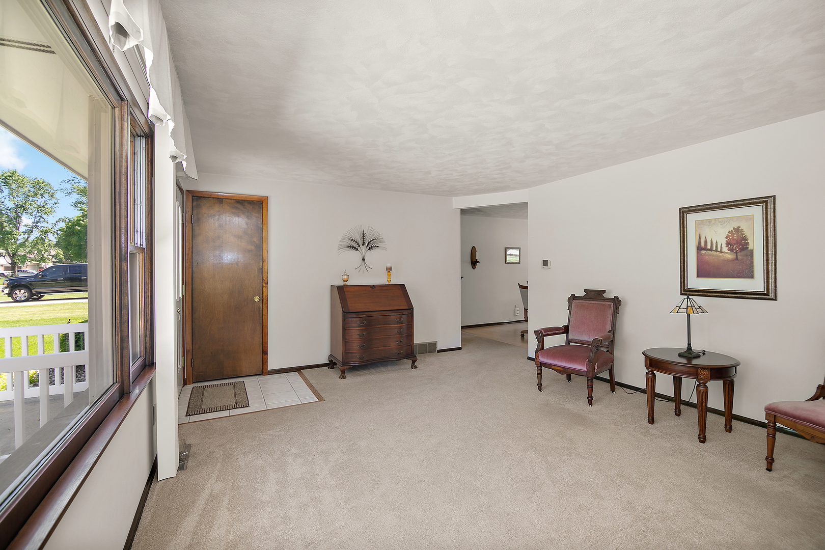 1416 N Samara Ave Property Photo 3