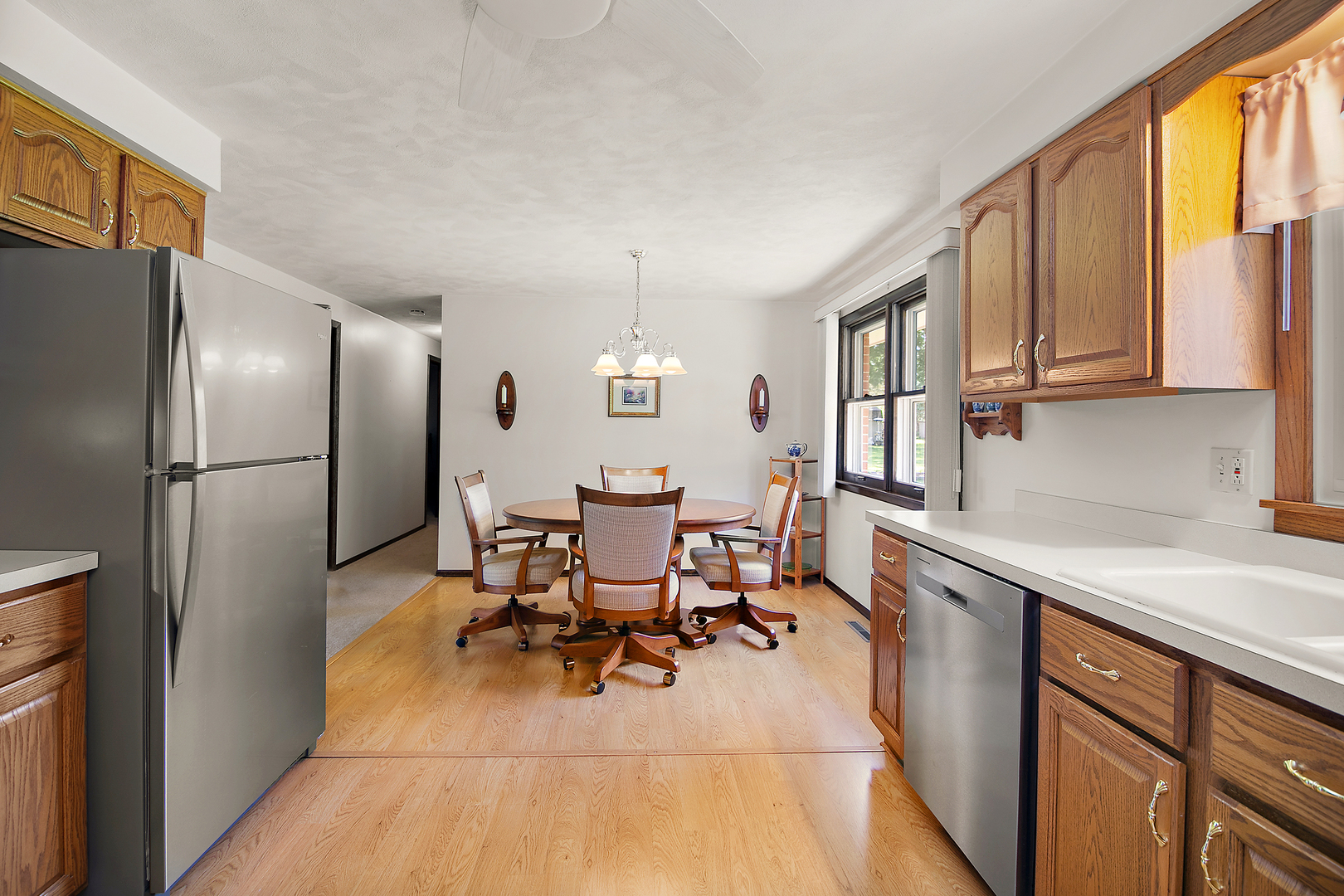 1416 N Samara Ave Property Photo 10