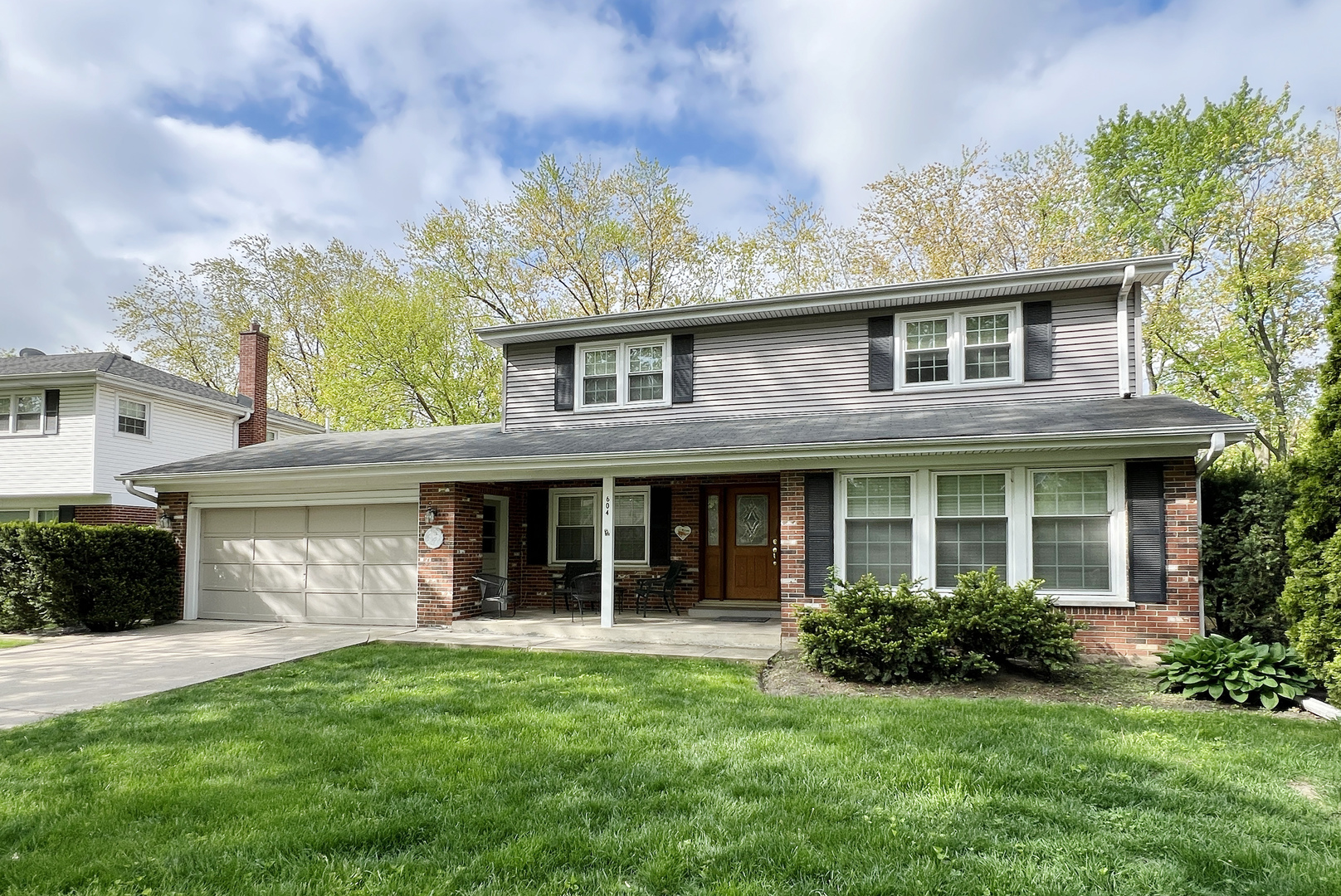 604 S Reuter Drive Property Photo 1