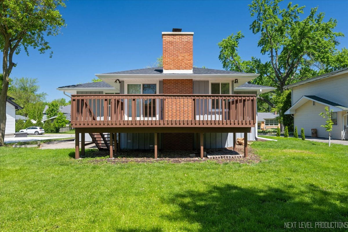 230 Elmwood Drive Property Photo 2