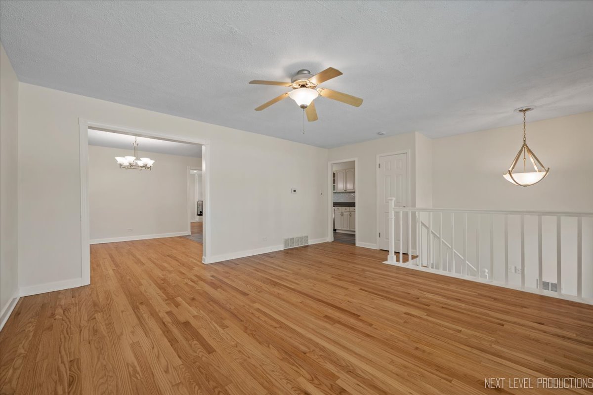 230 Elmwood Drive Property Photo 5
