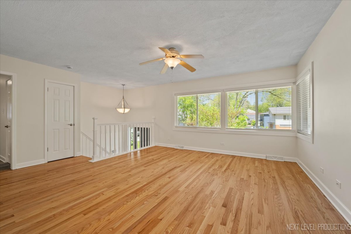 230 Elmwood Drive Property Photo 6