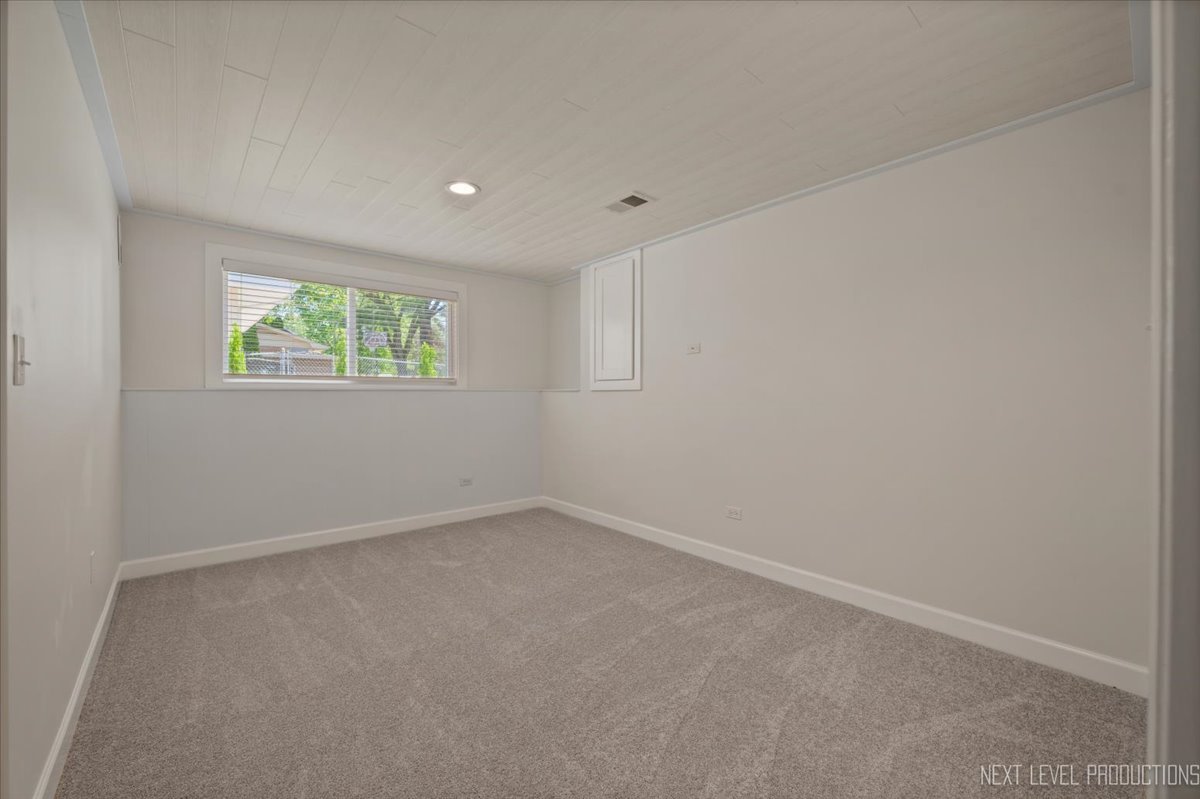 230 Elmwood Drive Property Photo 29