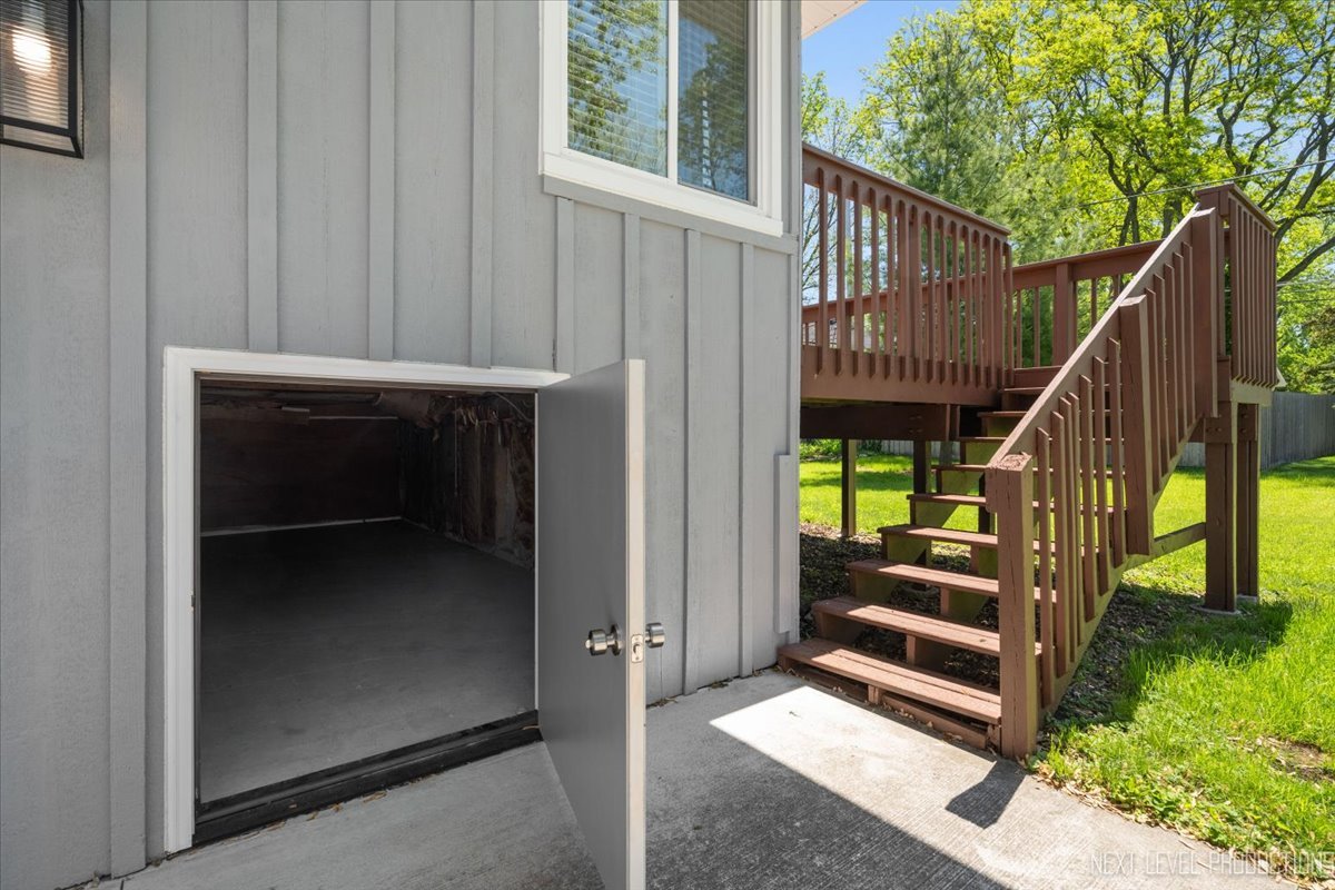 230 Elmwood Drive Property Photo 38