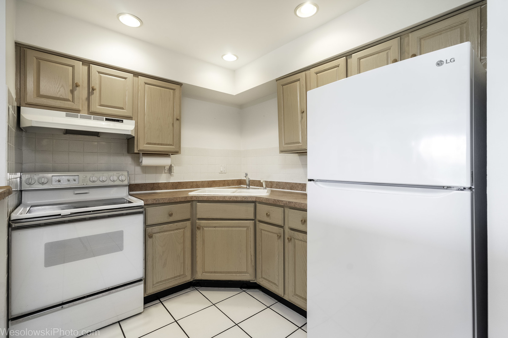 8359 W Addison Street 503 Property Photo 10