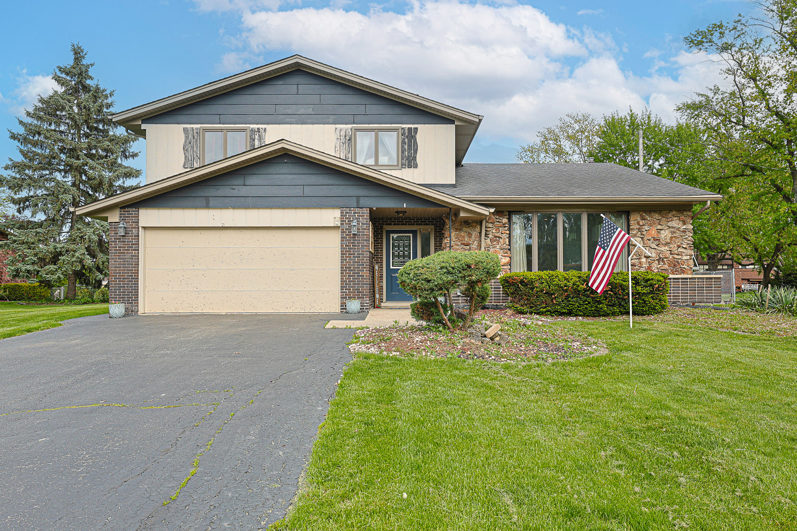 14417 Linder Avenue Property Photo