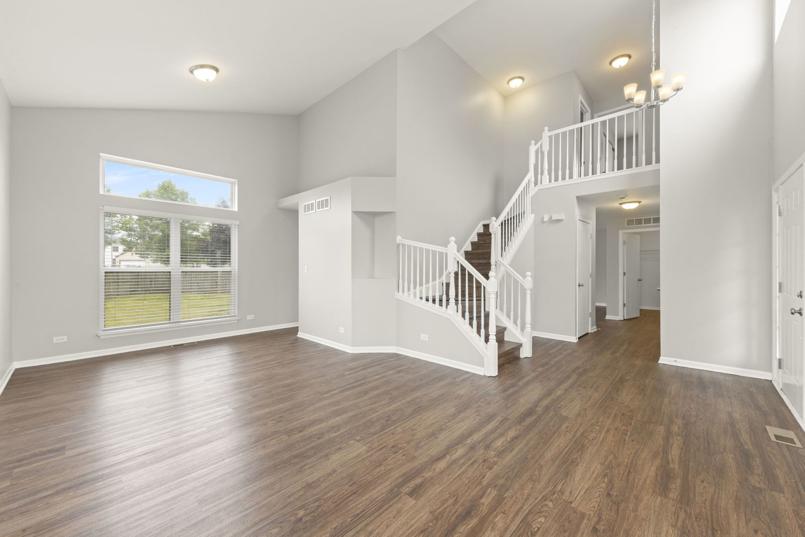 6710 Sahara Drive Property Photo 6