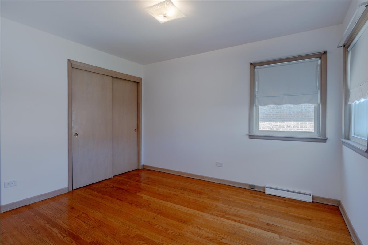 4717 N Newcastle Avenue Property Photo 10