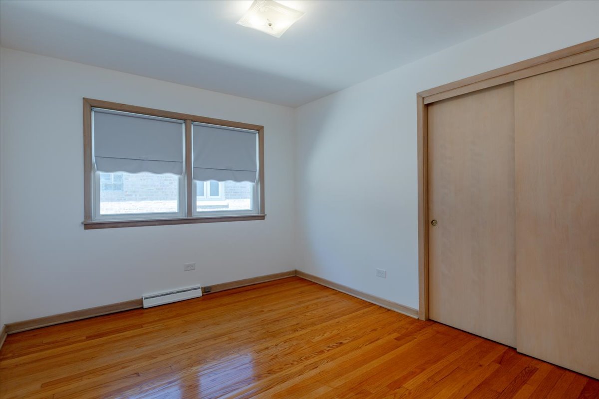 4717 N Newcastle Avenue Property Photo 16