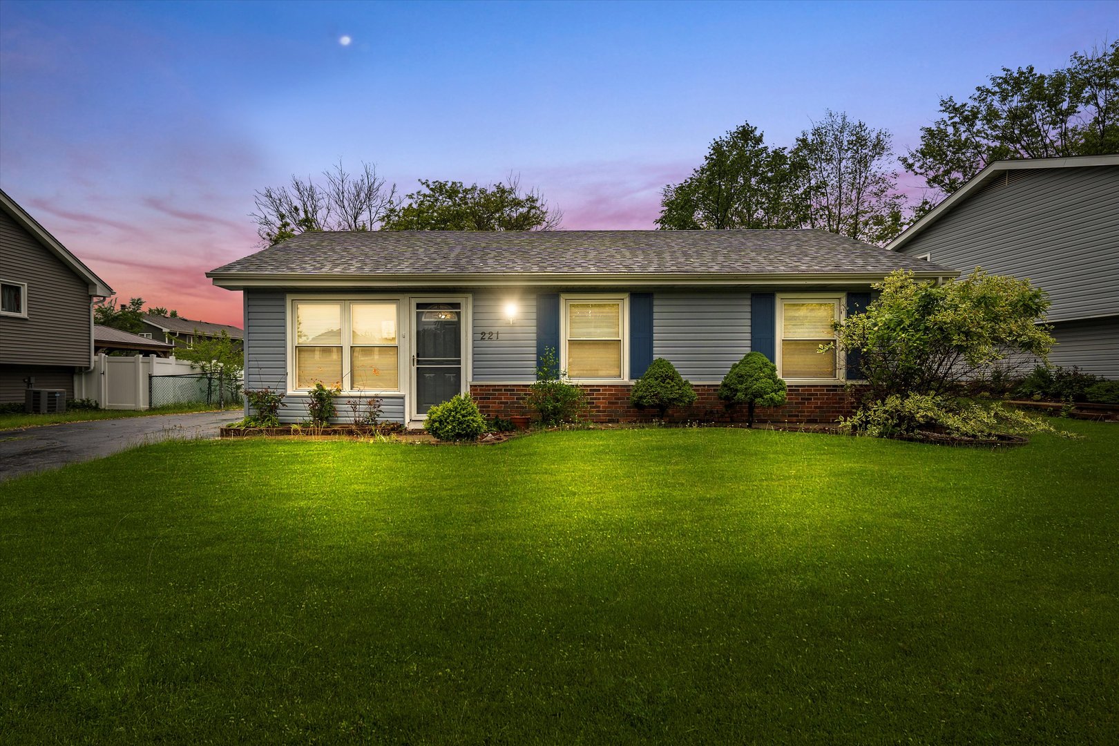221 Lafayette Drive Property Photo 1