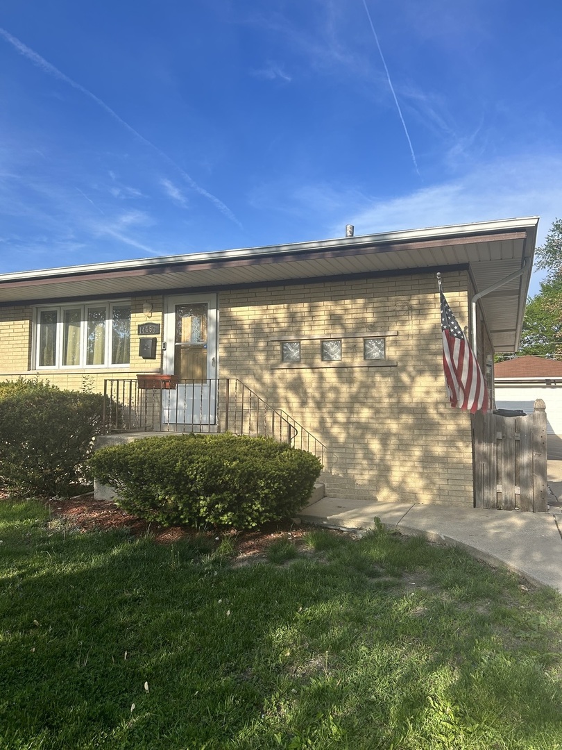 14453 Kildare Avenue Property Photo