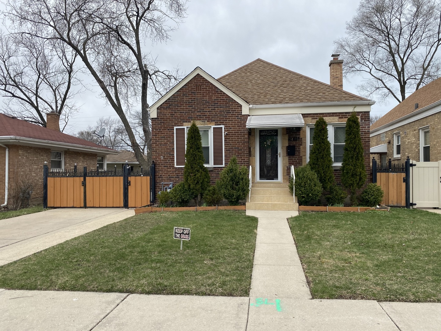 3846 Brummel St Property Photo