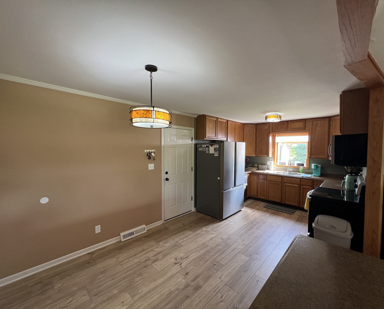 7427 Mccurry Road Property Photo 8