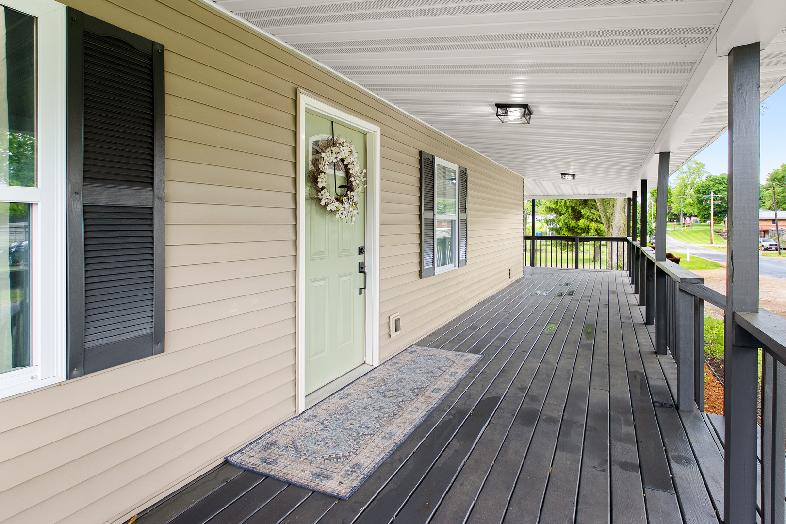 104 S Taylor Street Property Photo 3