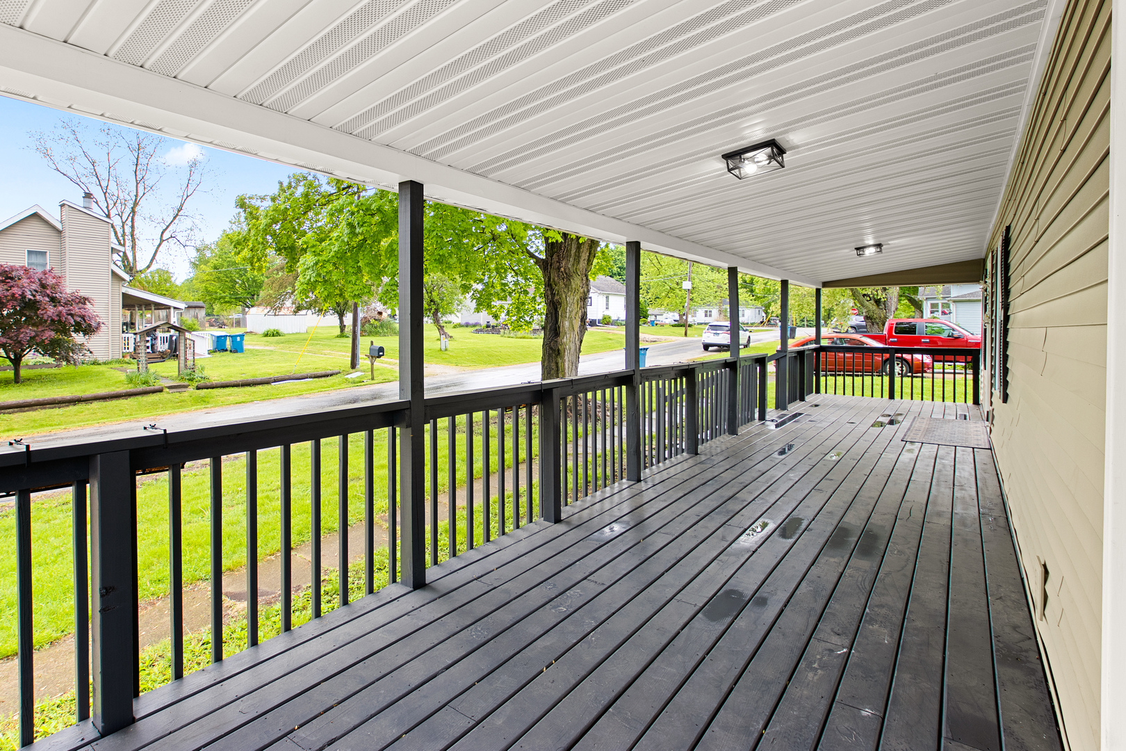 104 S Taylor Street Property Photo 4