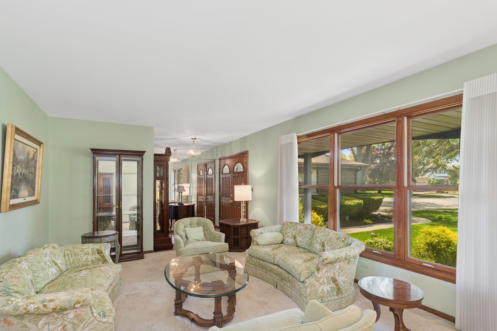 1418 E Waverly Drive Property Photo 3