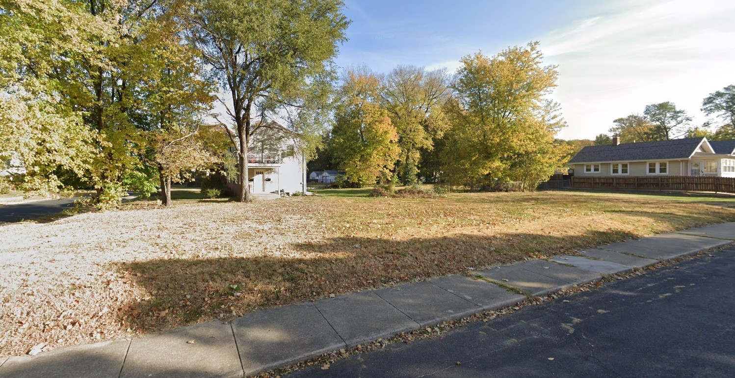 1402 N Broadway Street