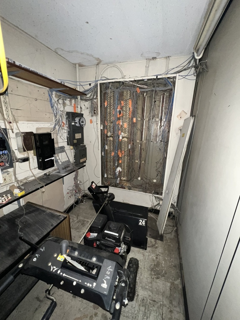 4750 N Milwaukee Avenue Property Photo 2