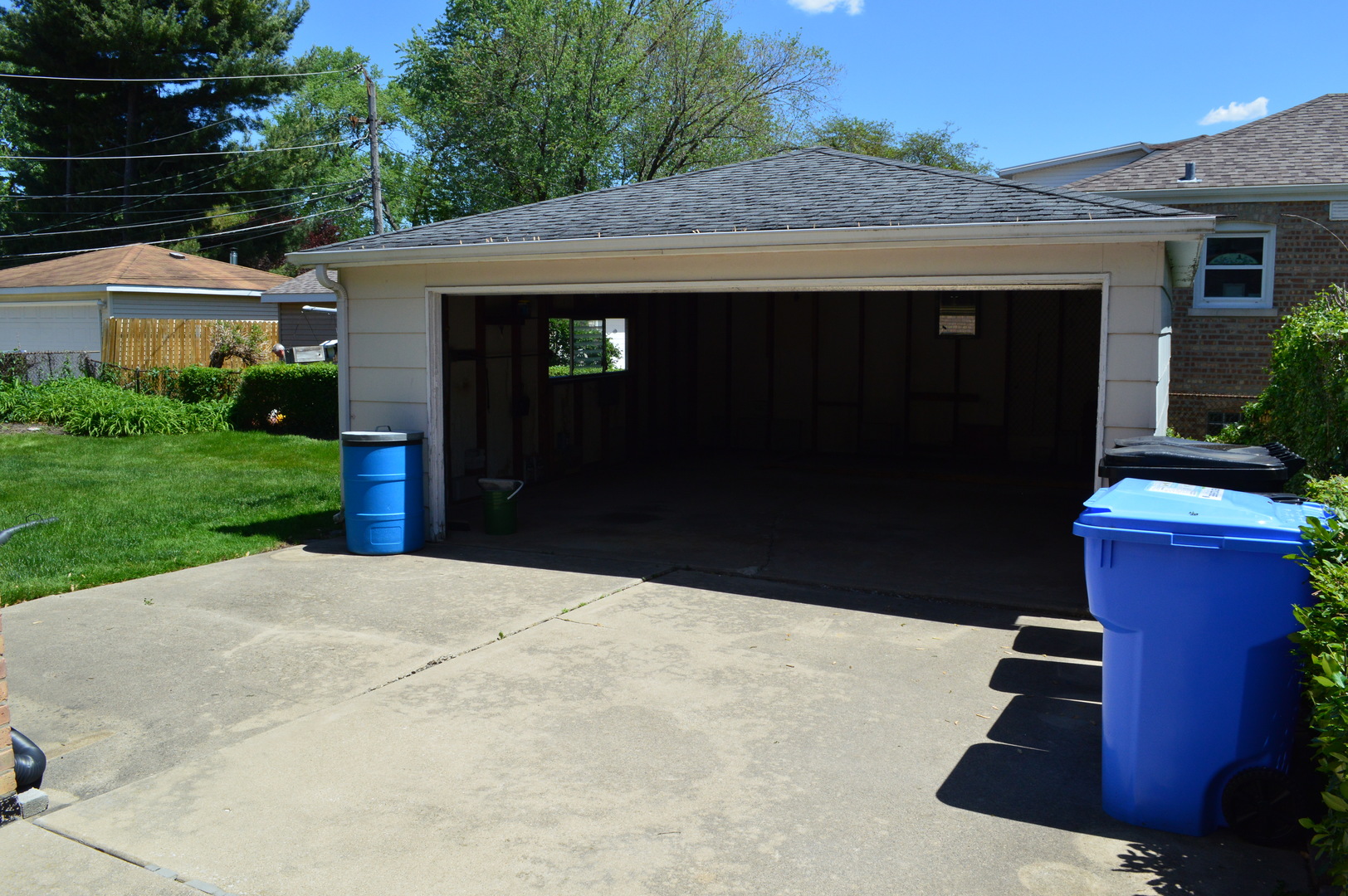 10849 S Christiana Ave Property Photo 5