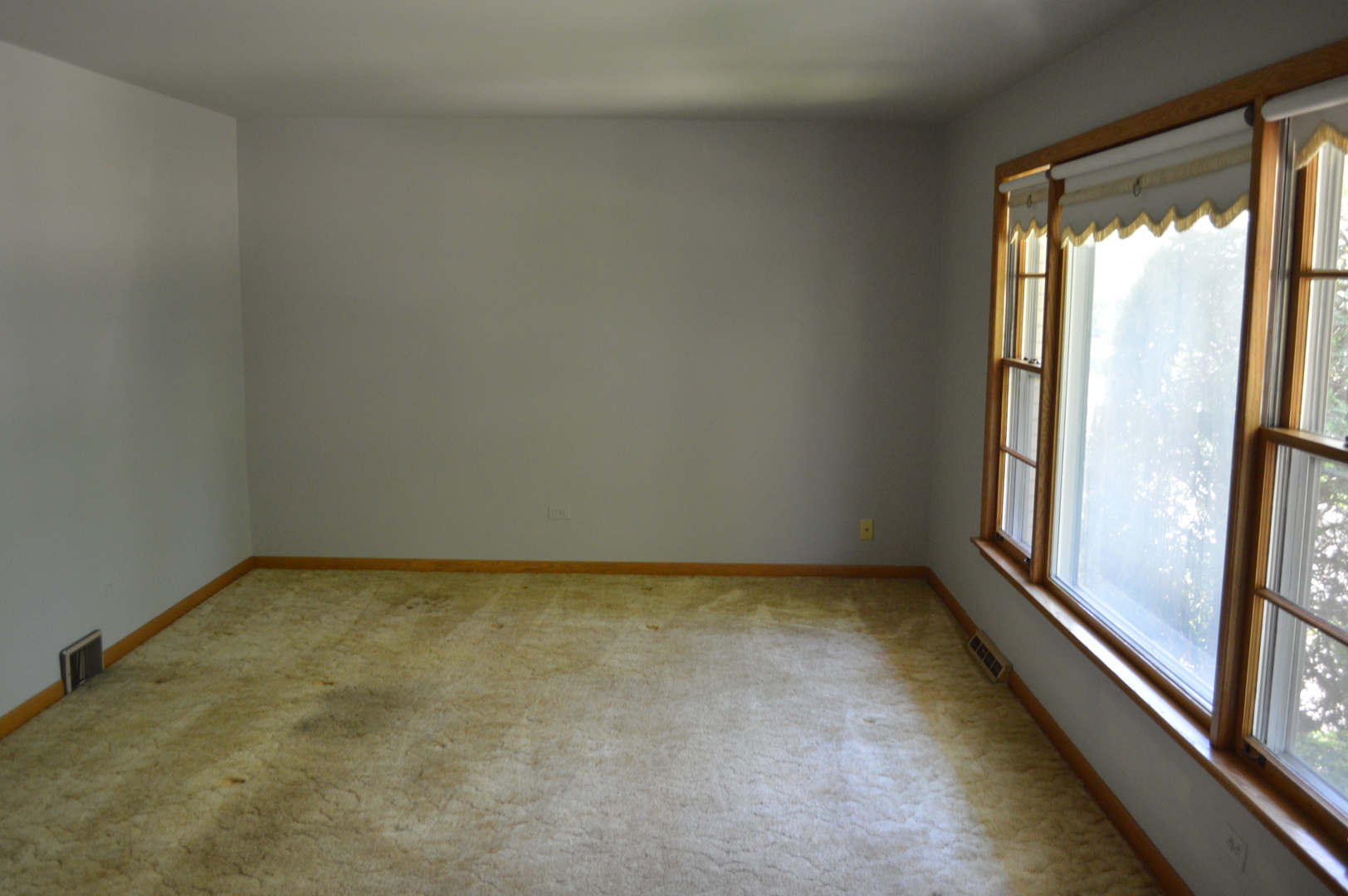 10849 S Christiana Ave Property Photo 6