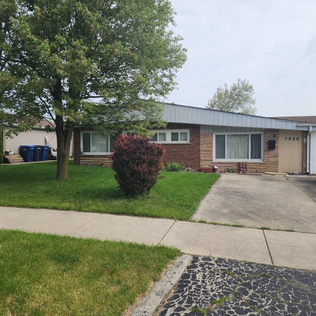 7826 W 98th Place Property Photo 1
