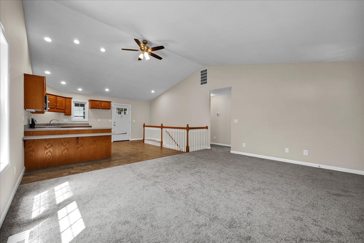 1656 N Franklin Street Property Photo 8