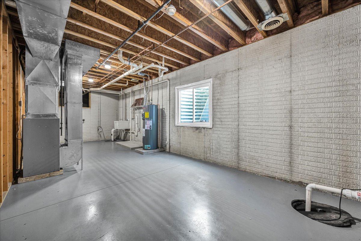 1656 N Franklin Street Property Photo 21
