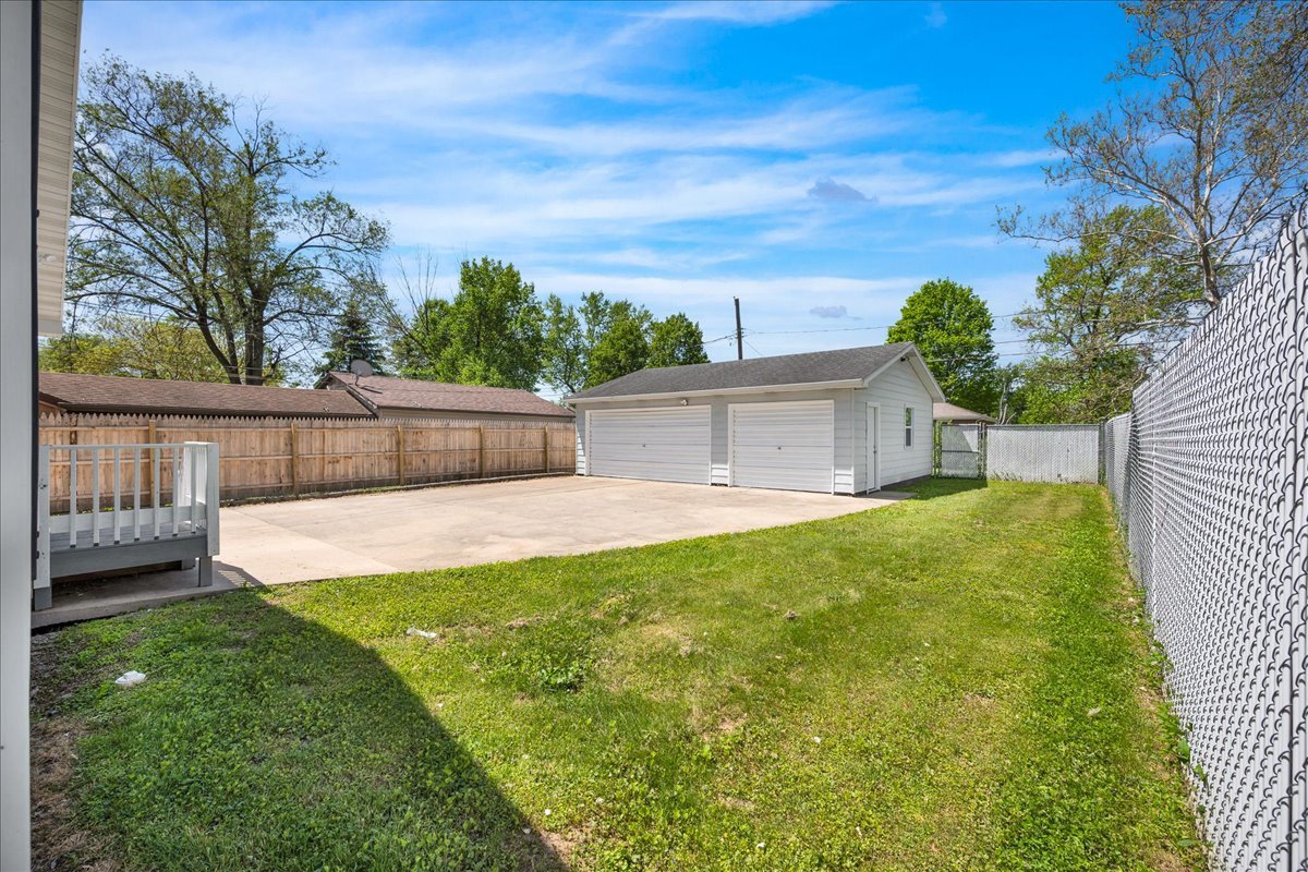 1656 N Franklin Street Property Photo 25