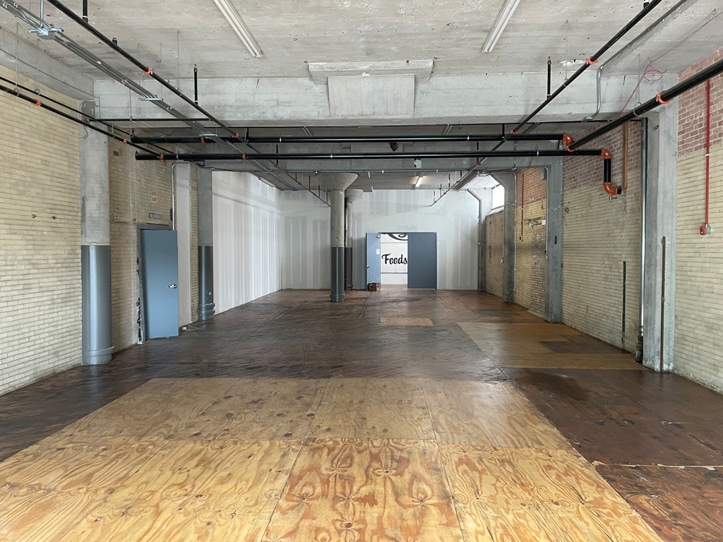 4130 S Wabash Avenue Property Photo 8