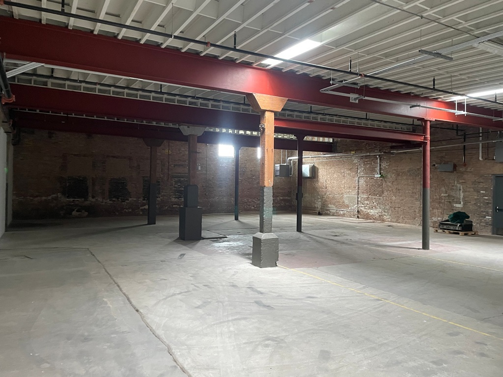 4130 S Wabash Avenue Property Photo 10