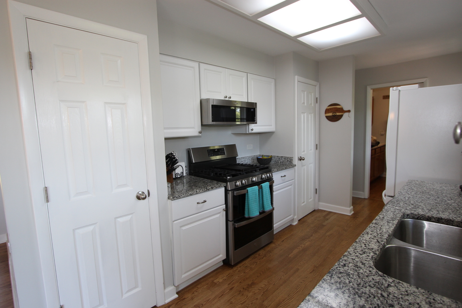 1188 Cypress Ln Property Photo 8