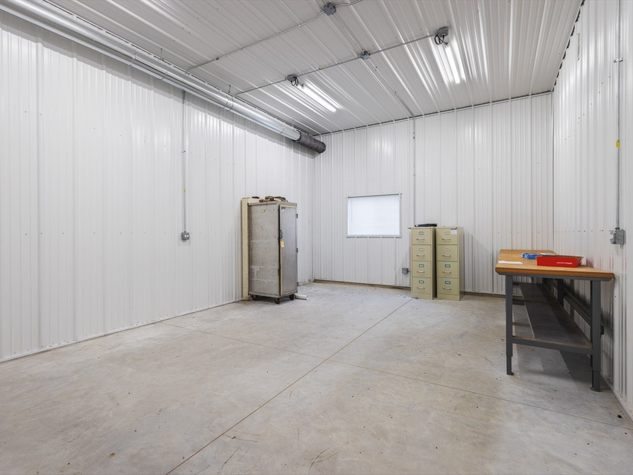 11635 Wange Road Property Photo 15