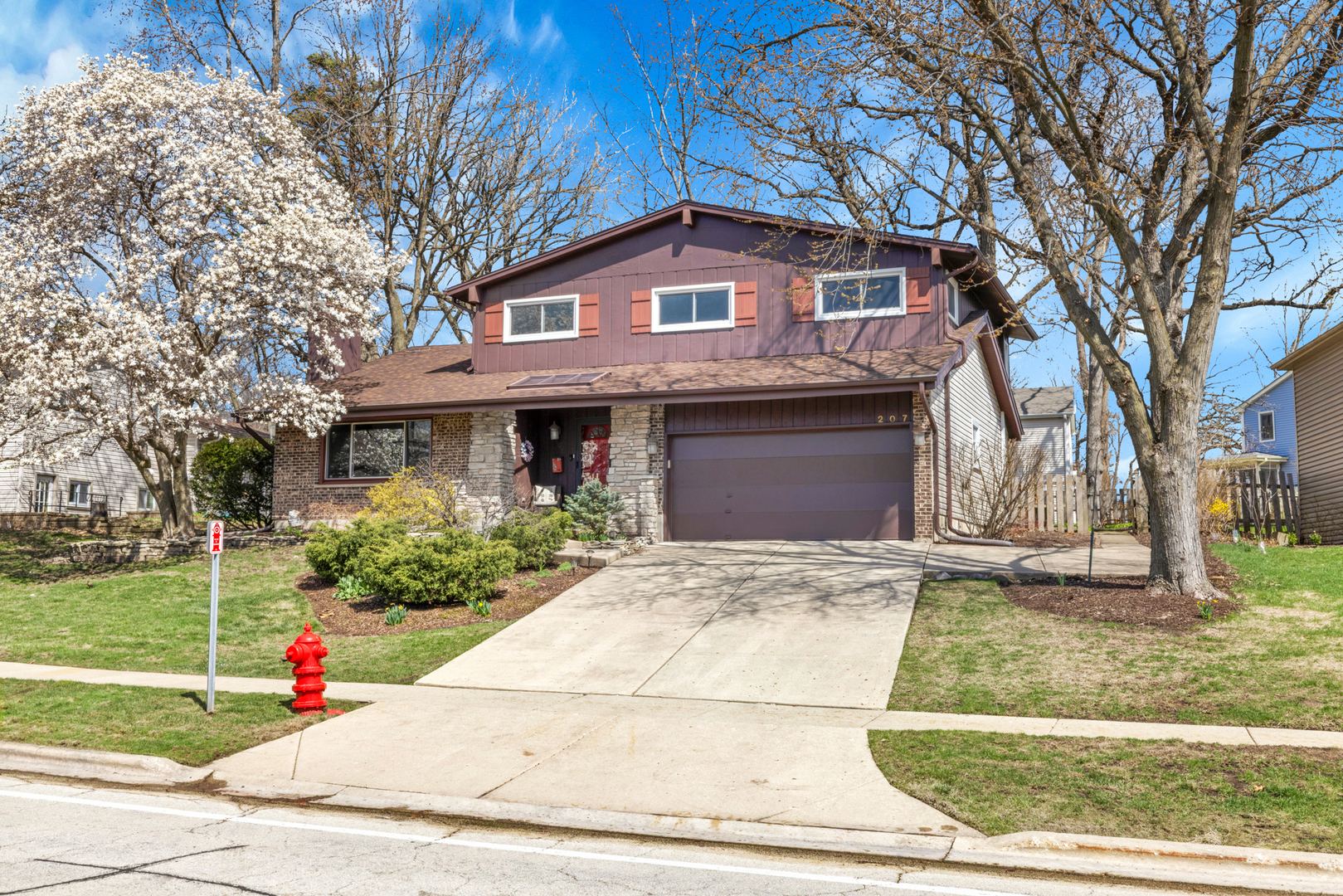 207 S Cedarcrest Drive Property Photo