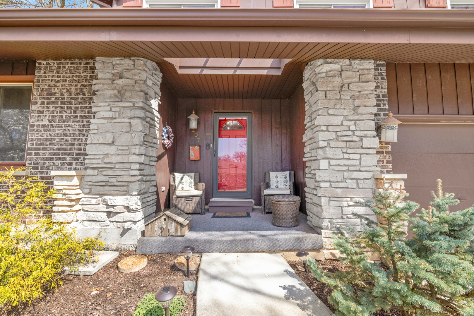 207 S Cedarcrest Dr Property Photo 3