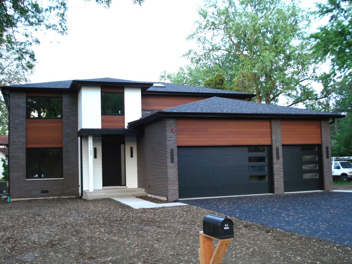 7137 S 87th Avenue Property Photo