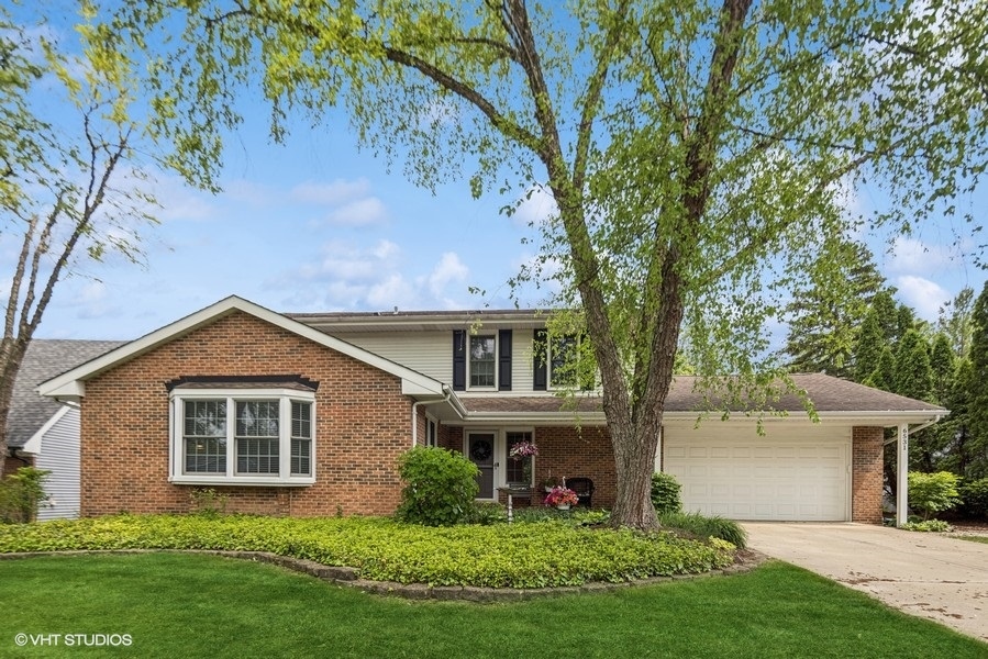 6531 Deerpath Court Property Photo 1