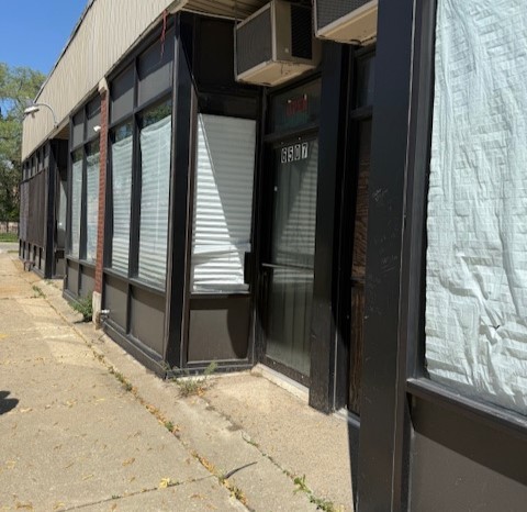 6501 - 6507 1/2 S Saint Lawrence Avenue Property Photo 2