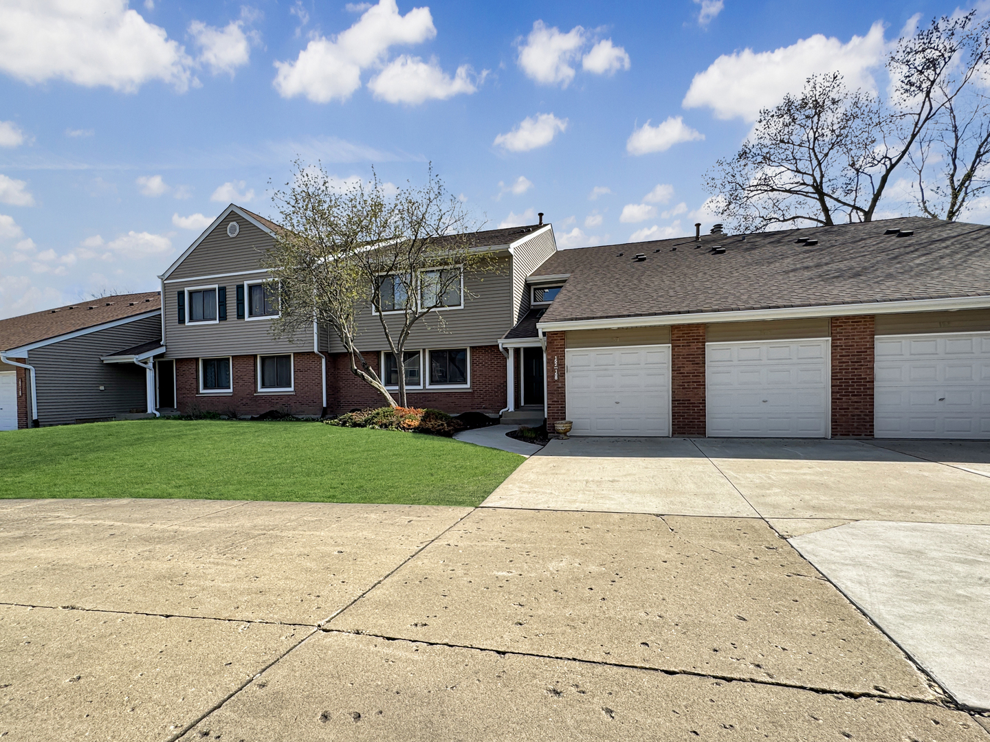 156 Morningside Ln W Property Photo