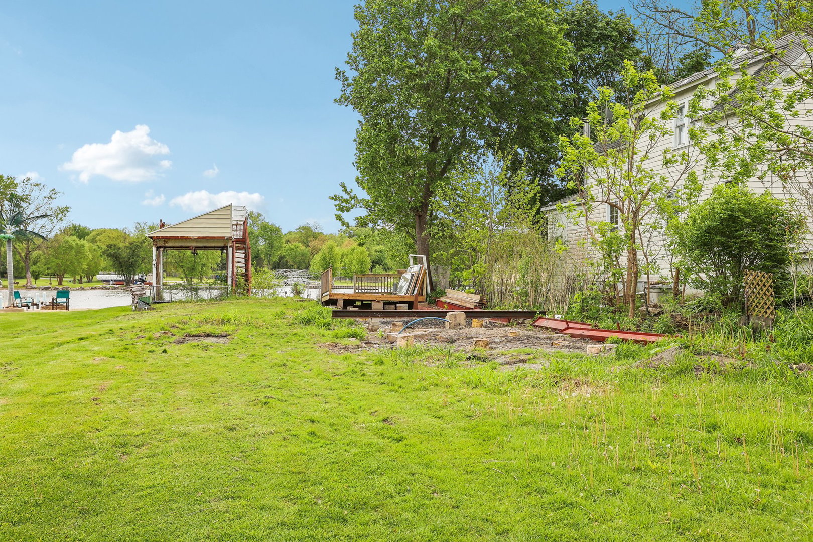 28876 W Pioneer Grove Road Property Photo 6