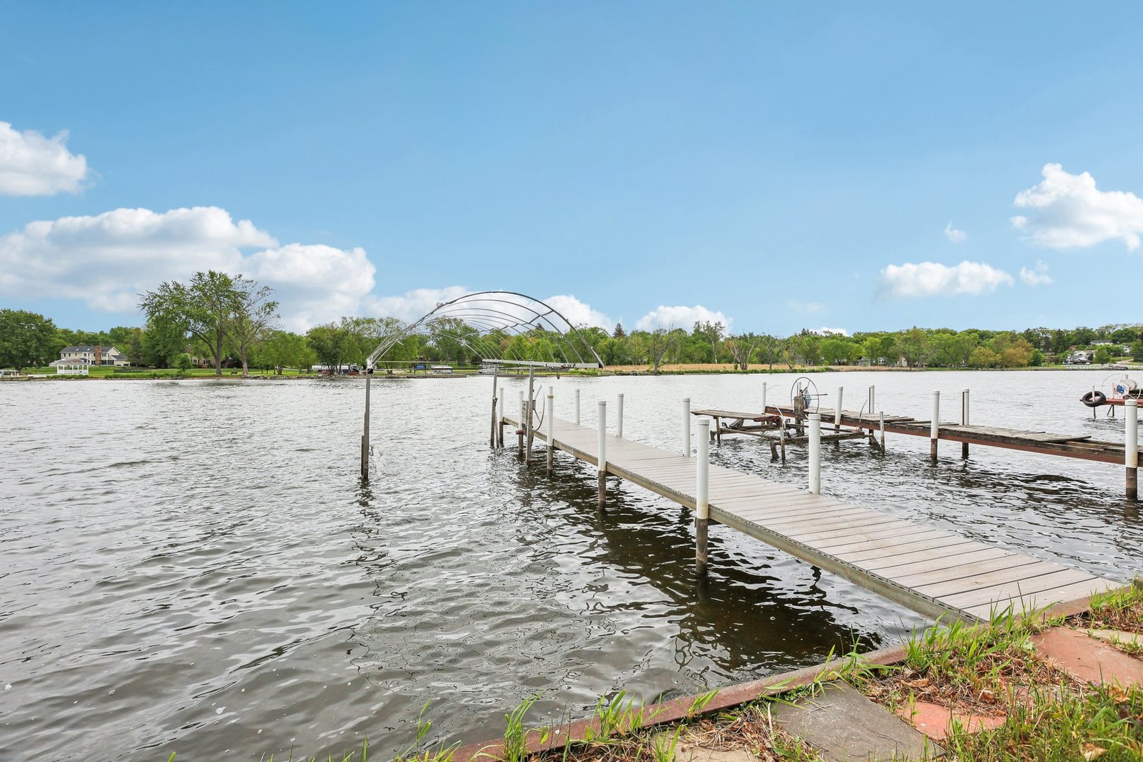 28876 W Pioneer Grove Road Property Photo 9
