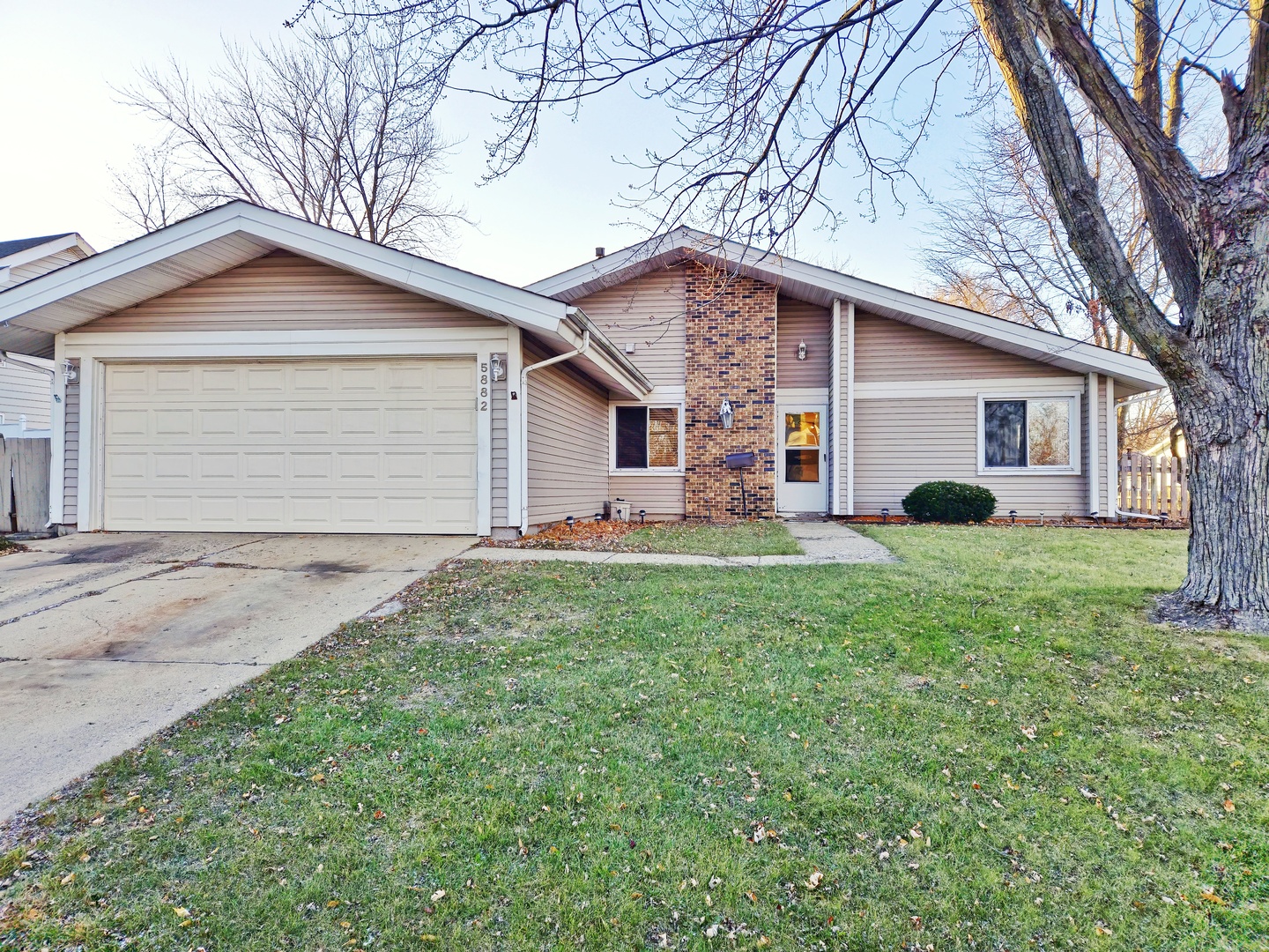 5882 Concord Court Property Photo 1