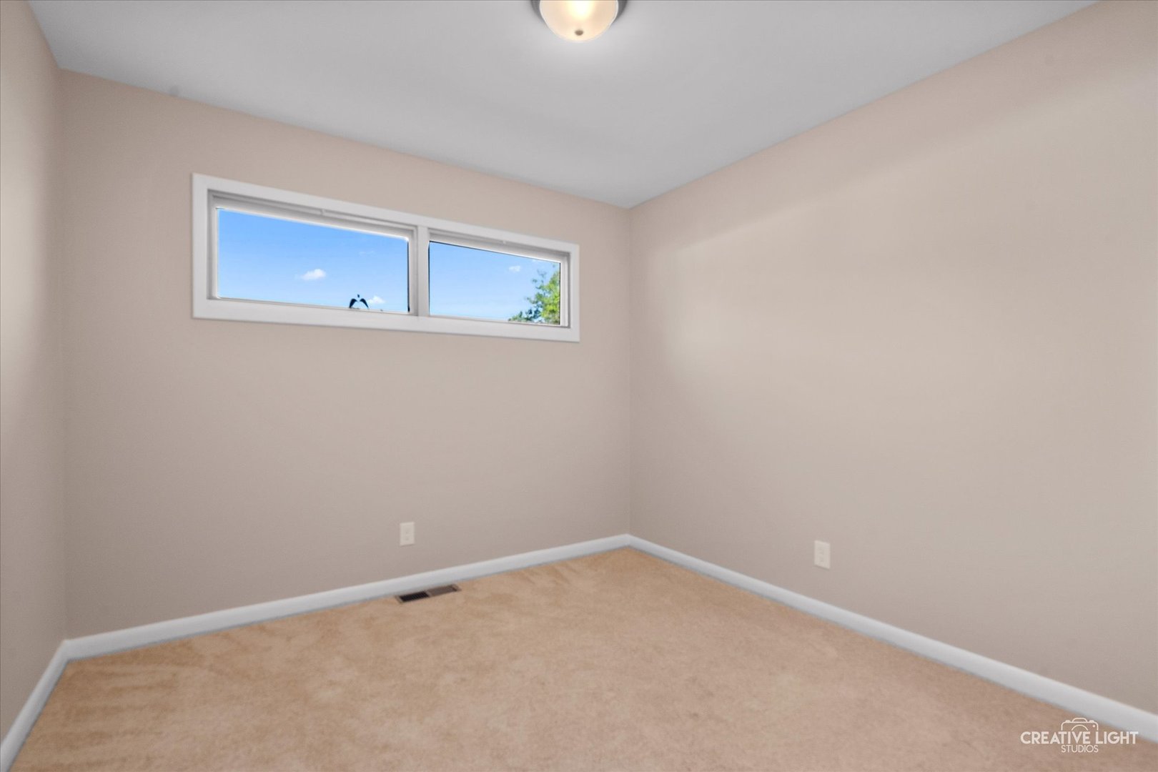 304 John Street Property Photo 17