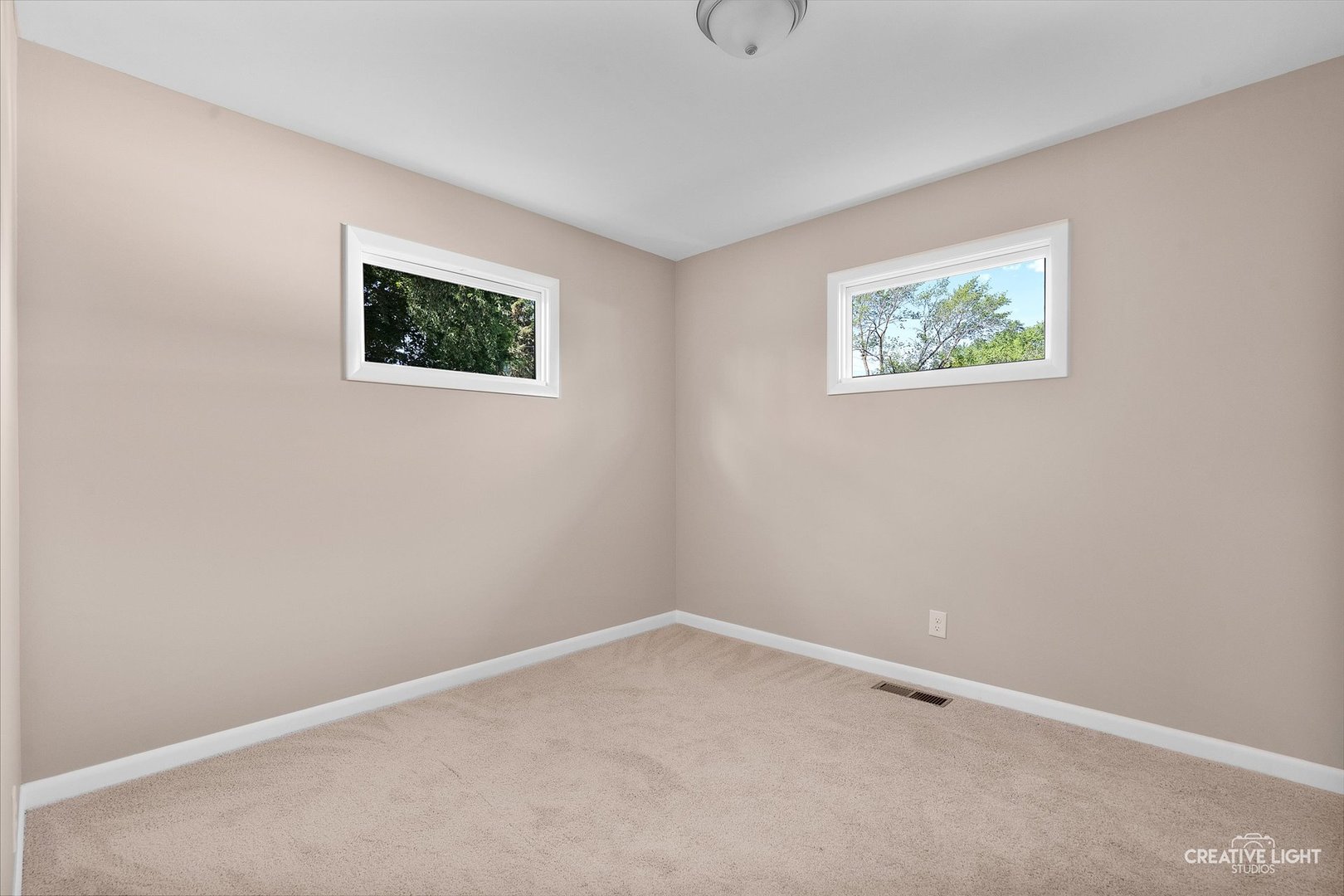 304 John Street Property Photo 18