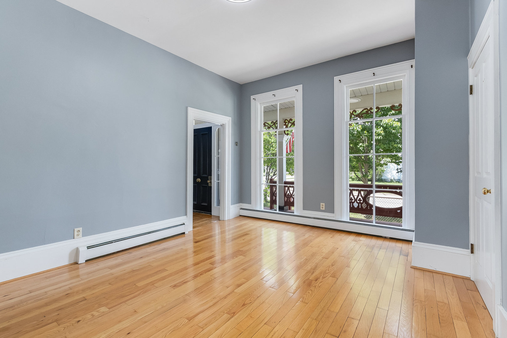 100 E Gardner Street Property Photo 5