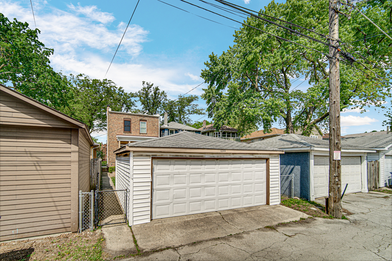 1044 S East Avenue Property Photo 24